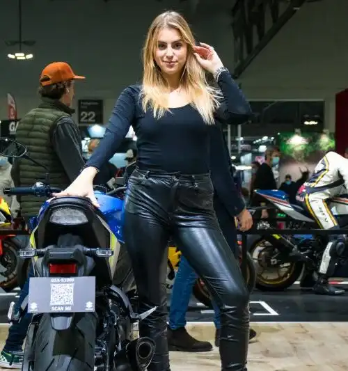 Eicma Girls 2021: le foto di Angela Sicchitiello