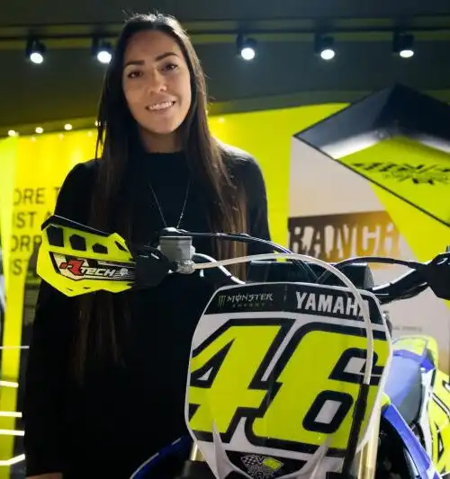 Eicma Girls 2021: le foto di Kate Fretti