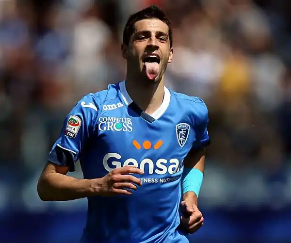 I gol di Pucciarelli e Zielinski regalano la salvezza matematica all'Empoli e aggravano la crisi dei viola nell'anticipo di serie A delle 12.30 al Castellani.