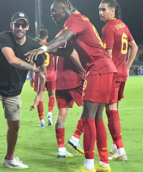 Empoli-Roma: clamorosa invasione di campo (e fuga) dopo il gol giallorosso. Le foto