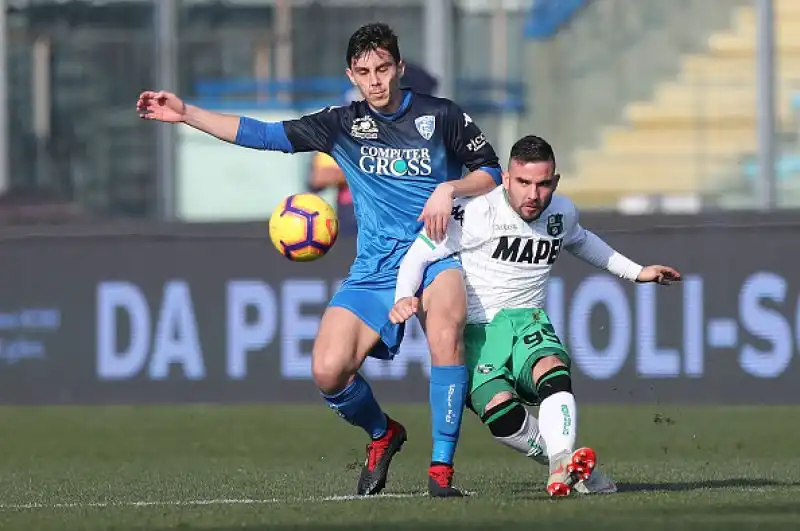 I toscani travolgono per 3-0 il Sassuolo: ora sono quartultimi a +3 sul Bologna.