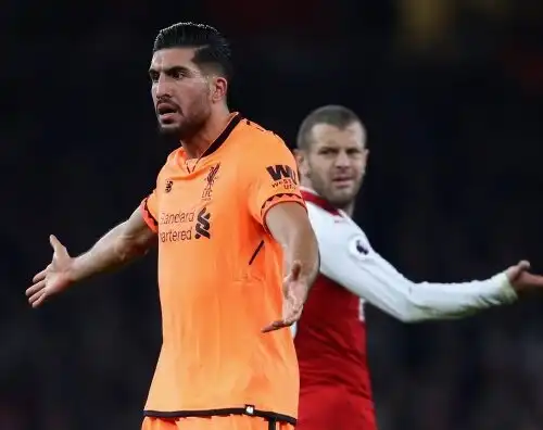Emre Can resta a torso nudo