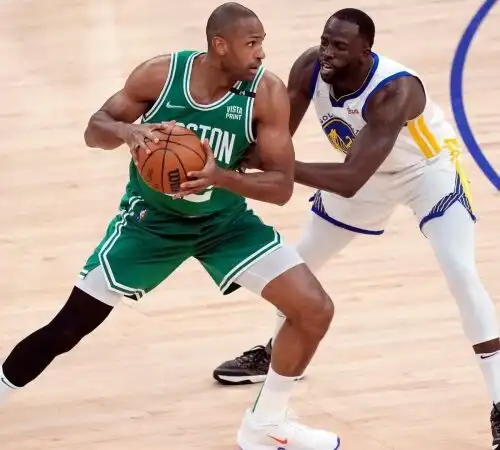 Esordio alle Finals da sogno per Al Horford: Golden State ribaltata. Le foto