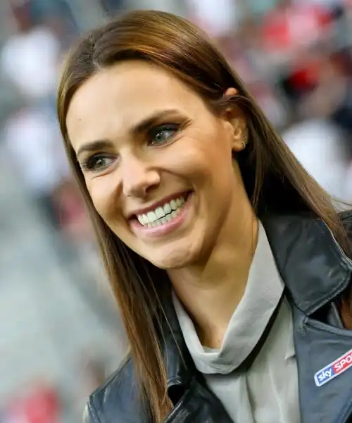 Esther Sedlaczek: le foto della bellissima conduttrice