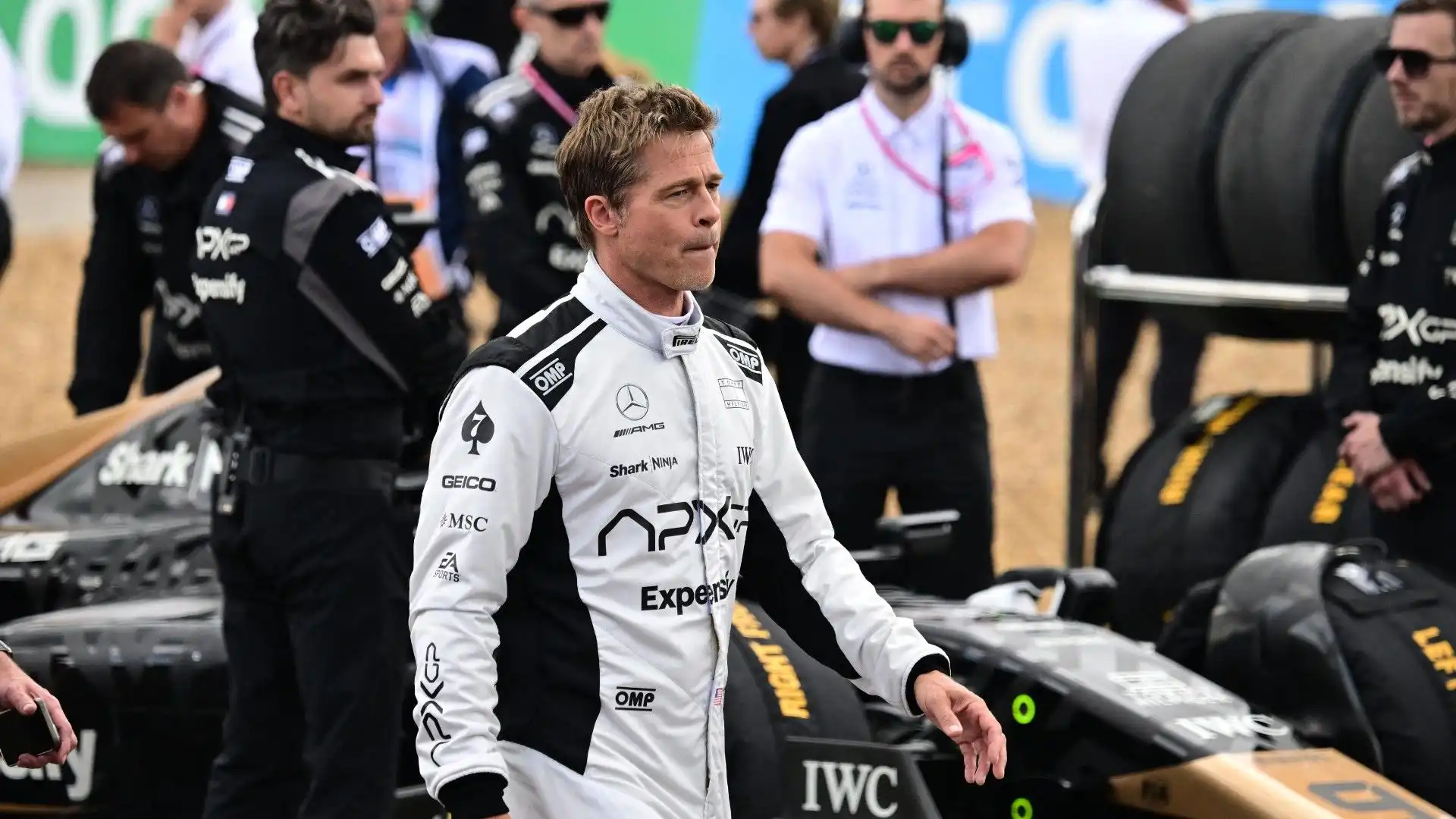F1: c'è anche Brad Pitt in pista. Le foto
