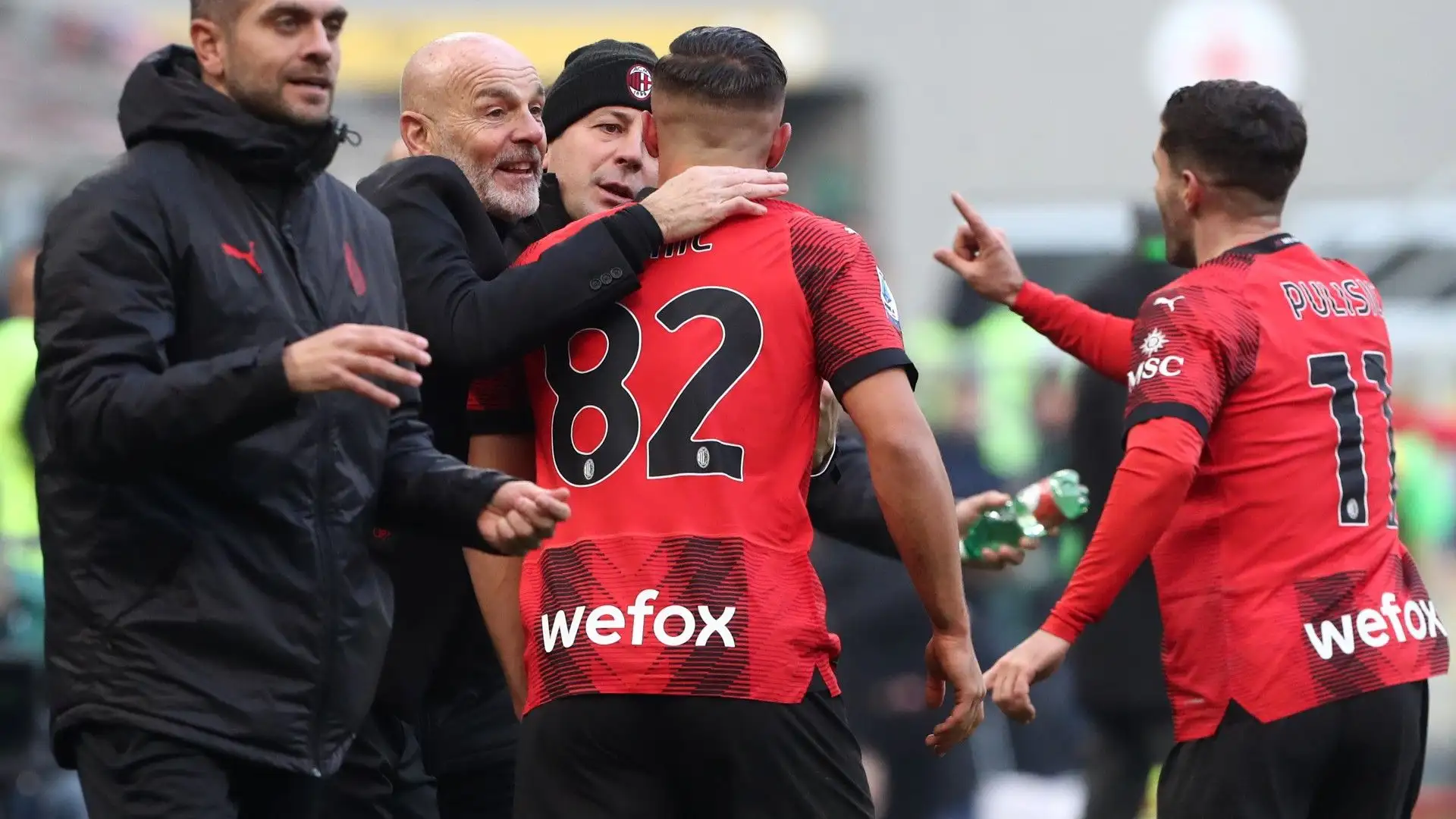 Il giovanissimo calciatore ha esordito in prima squadra sostituendo Pobega al minuto 24 di Milan-Monza
