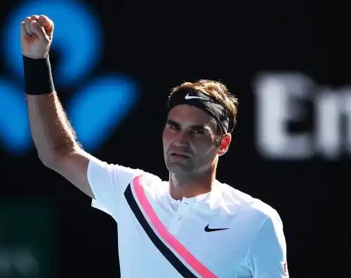 Australian Open, Federer vola ai quarti