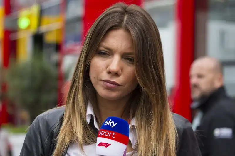Molti giornalisti all'opera a Monza, tra questi Federica Masolin,
