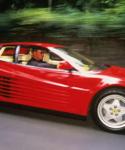 ?Ferrari Testarossa, un gioiello per veri appassionati: le foto