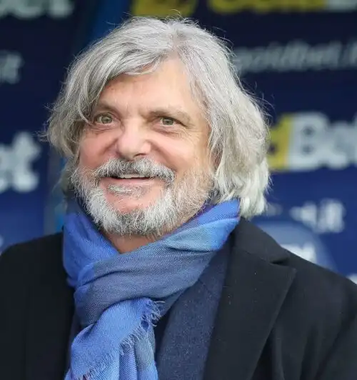 Massimo Ferrero consegna lo scudetto alla Juventus