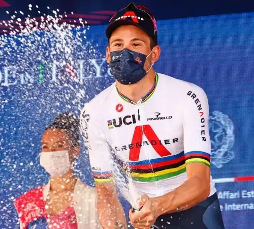 Filippo Ganna, un regalo speciale da Francesco Moser