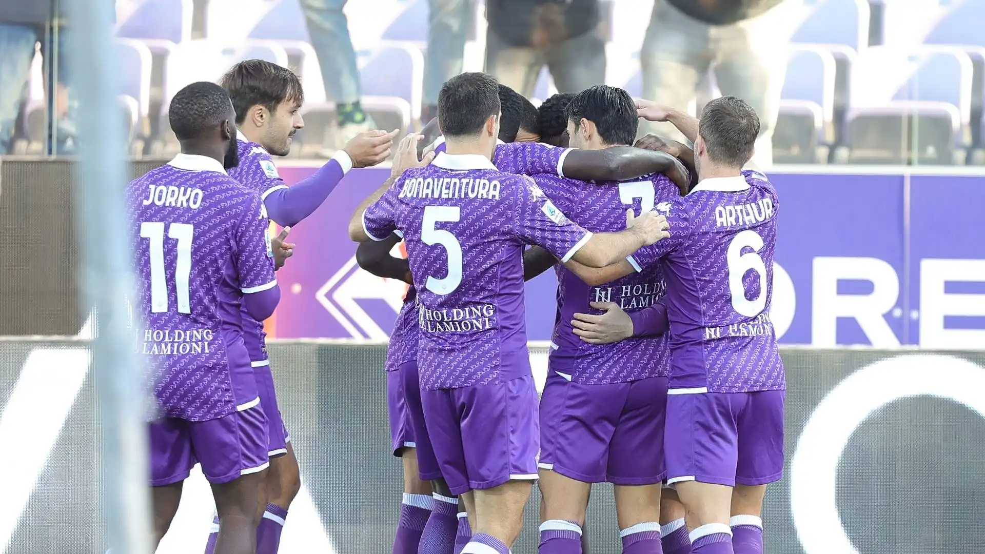 Serie A: la Fiorentina cala il tris, pari show tra Udinese e Verona