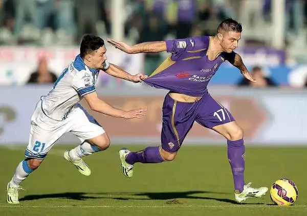 Fiorentina bloccata in casa nel derby con l'Empoli: viola avanti con Vargas, ma recuperati nella ripresa da Tonelli. Sciupata una buona occasione per avvicinarsi al terzo posto.