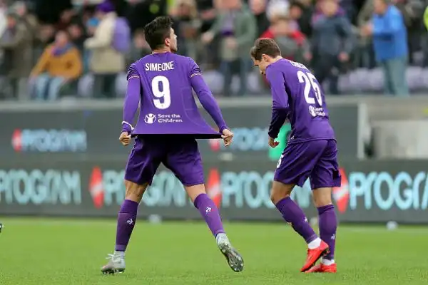 E' terminato in parità, 1-1, l'anticipo delle 12.30 tra Fiorentina e Milan. Al Franchi botta e risposta nella ripresa: a Simeone ha replicato immediatamente Calhanoglu