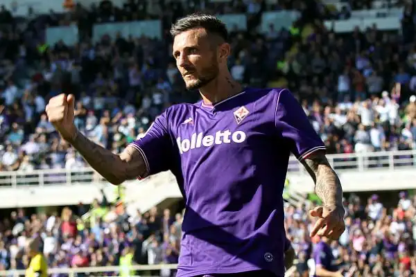 Importante vittoria casalinga per Pioli, la sua squadra piega l'Udinese grazie alla doppietta dell'ex, Thereau.
Il gol degli ospiti di Samir accende il finale, ma il risultato poi non cambia più.