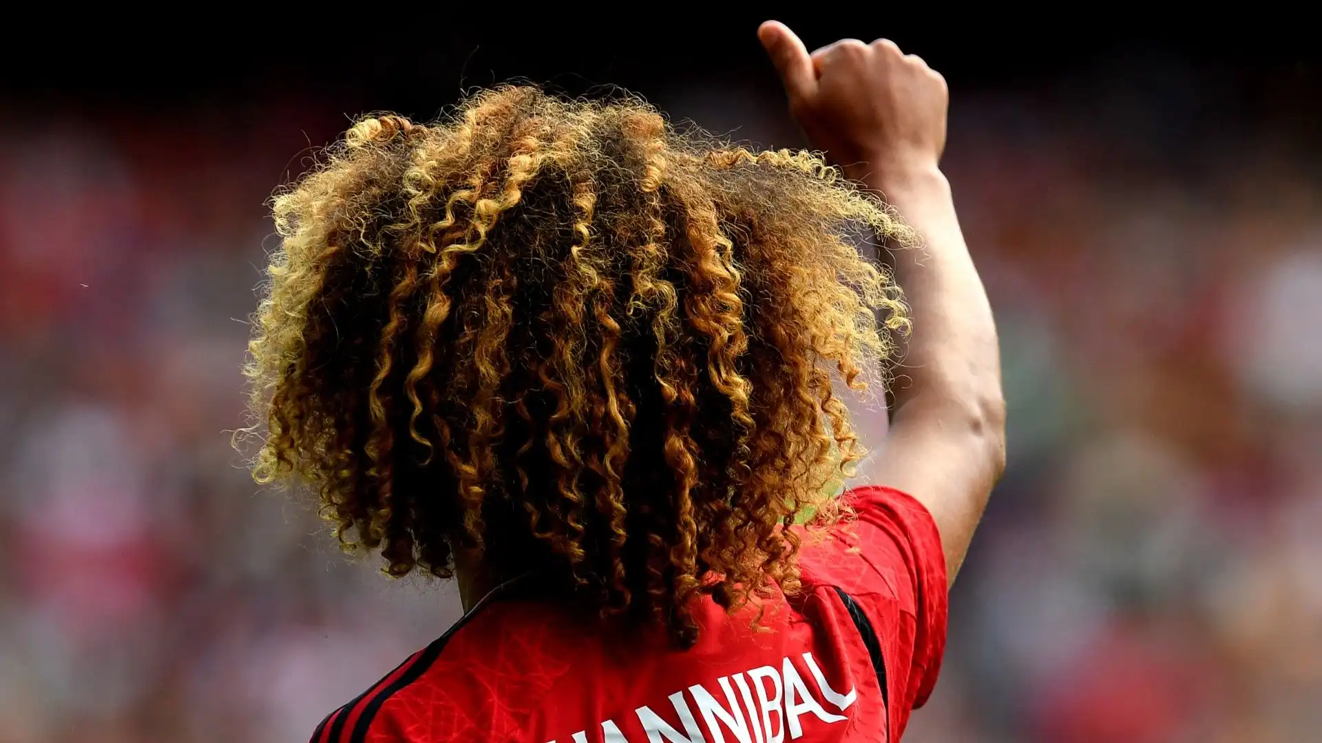 Folli capelli, nuova avventura: la Bundesliga. Foto
