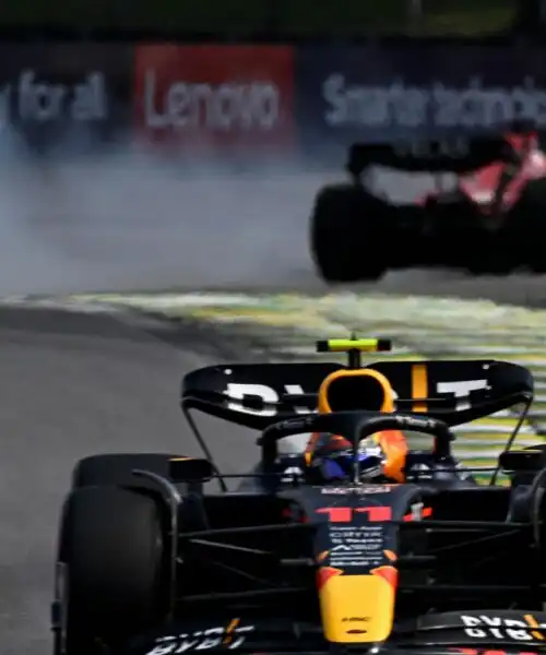 Max Verstappen e Sergio Perez, bufera via radio