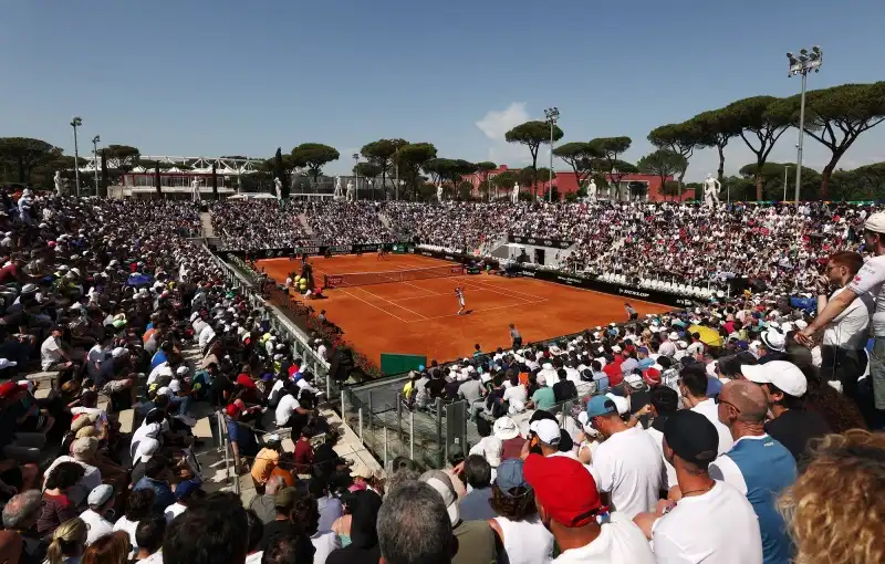 Dalla terra rossa del Foro Italico all’estate azzurra di Sky