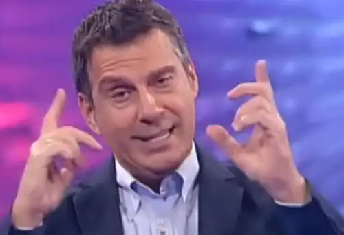Paura per Frizzi, malore durante “L’Eredità”