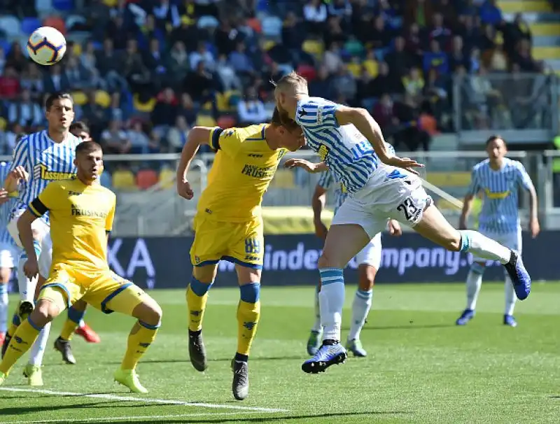 Una rete di Vicari ad inizio gara ha permesso alla squadra di semplici di vincere un fondamentale scontro salvezza.