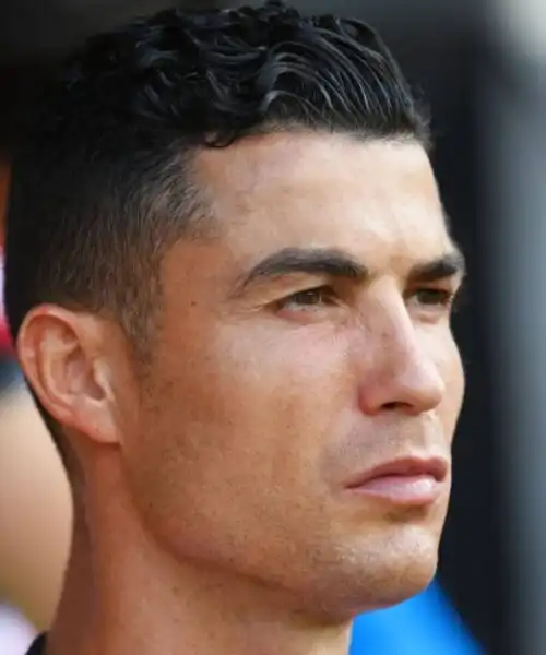 Cristiano Ronaldo sotto attacco: “Come può dormire la notte?”