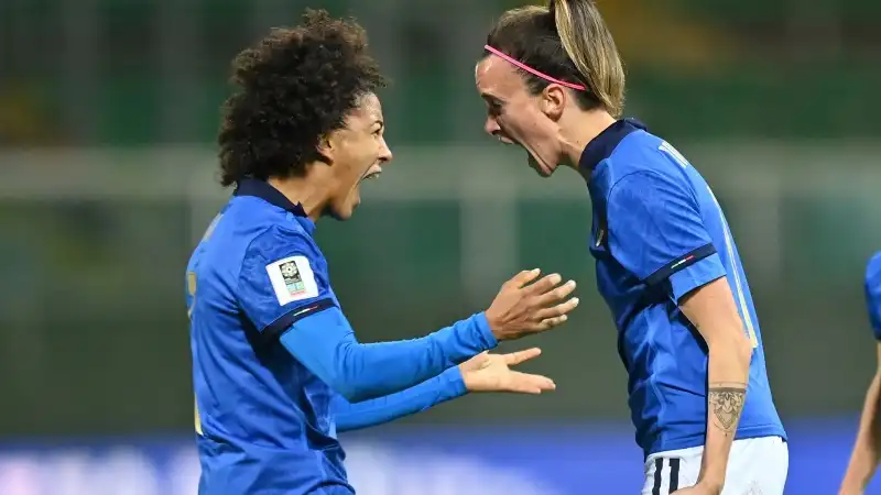 Le Azzurre riprendono la corsa: cinquina alla Romania