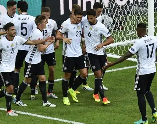La Germania fa paura, ai quarti in goleada