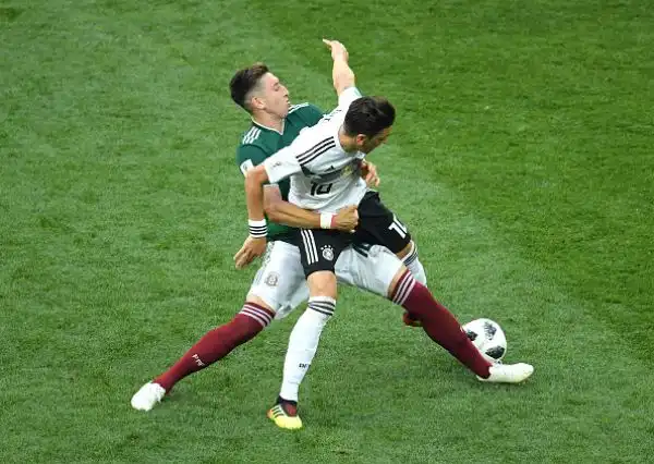 A Mosca i campioni del mondo partono con una clamorosa sconfitta: Lozano mette a nudo i limiti della squadra di Loew.