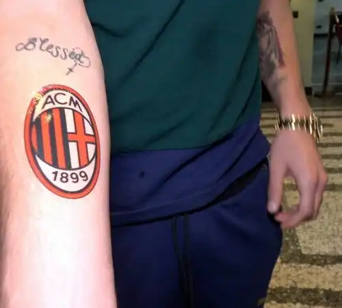 Gianluigi Donnarumma sbalordisce con un nuovo tatuaggio: le foto