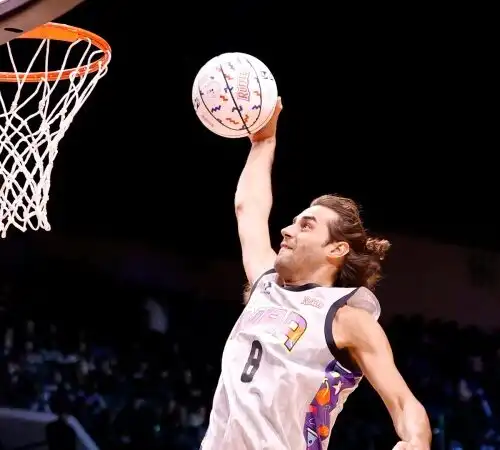 NBA, Gianmarco Tamberi brilla nella Celebrity Game