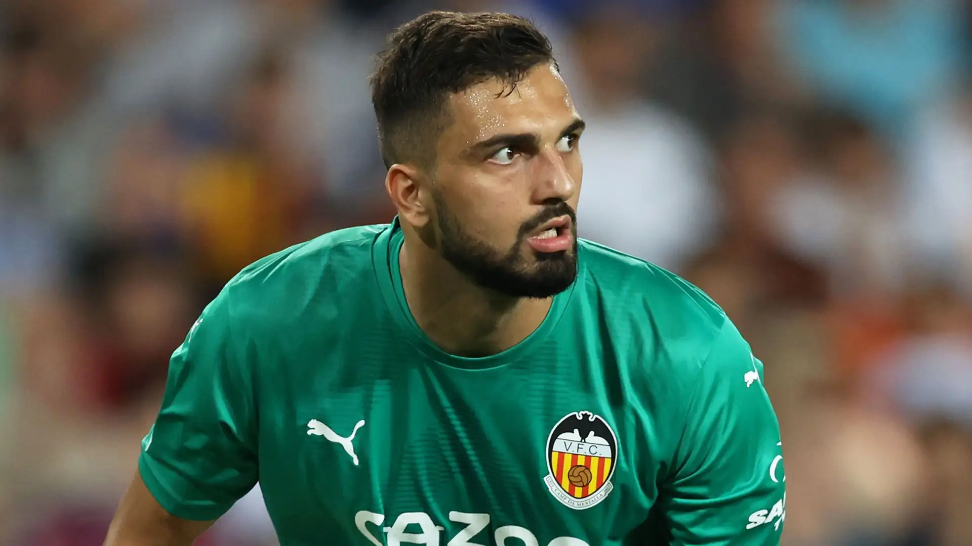 Le insistenti voci sul possibile trasferimento di Maignan al Bayern Monaco obbligano i rossoneri a guardarsi intorno
