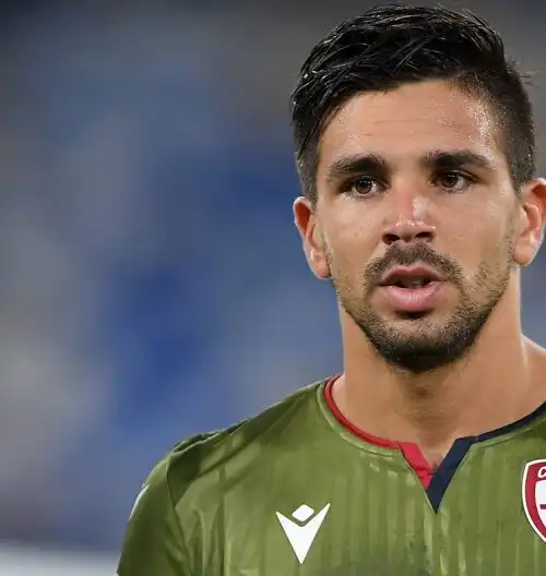 Giovanni Simeone inizia a salutare il Cagliari