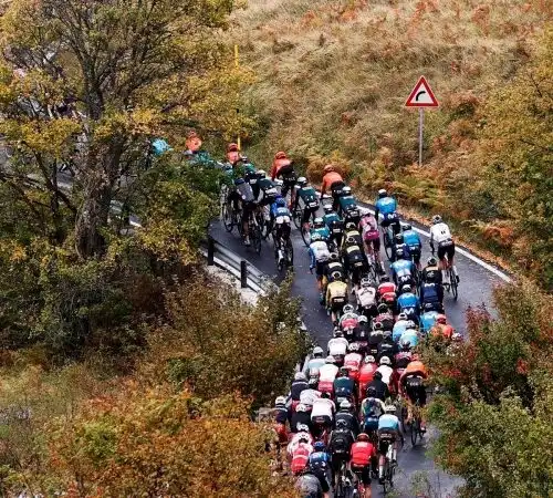 Il Covid-19 irrompe al Giro d’Italia