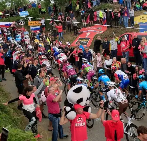 Tragedia funivia Mottarone: cambia la tappa del Giro d’Italia