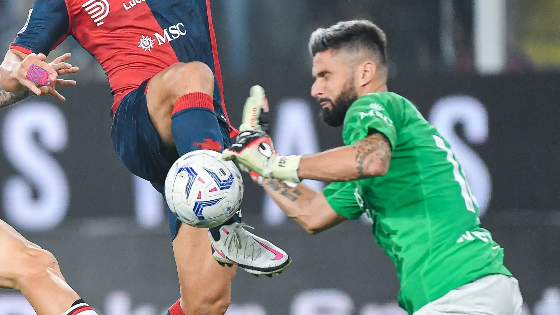 Giroud e gli altri: quando i giocatori si improvvisano portieri. Foto
