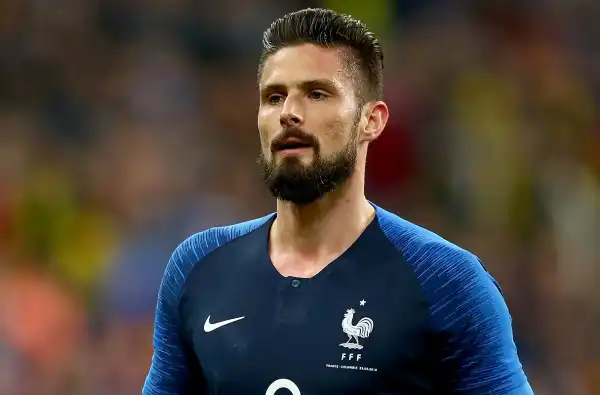 Sarri nega Giroud ai bianconeri (turchi)