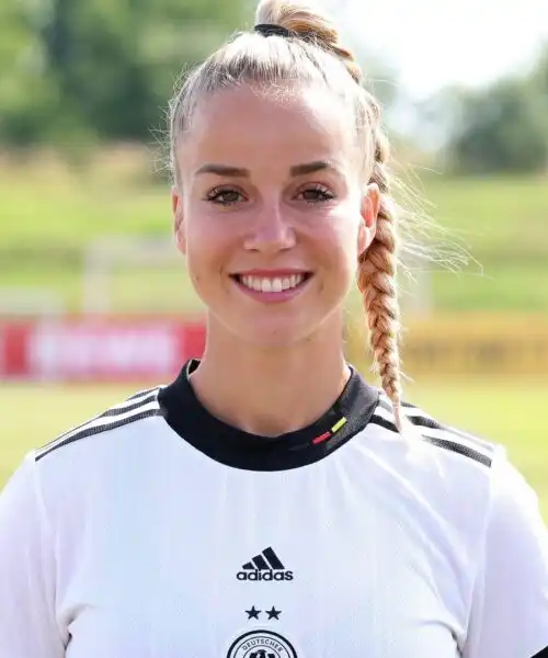 Giulia Gwinn da urlo! Le foto più belle della calciatrice