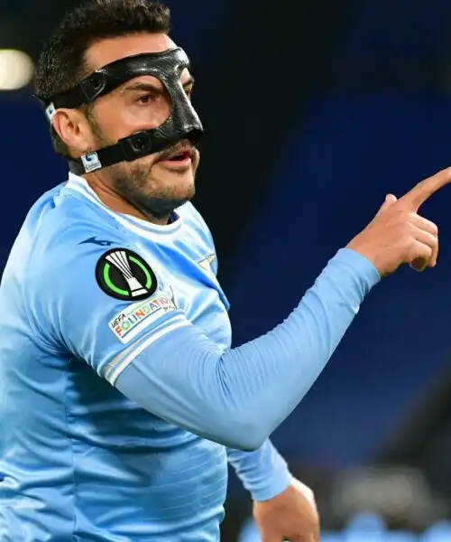 Gol dell’uomo in maschera, ma non basta: Lazio battuta. Le foto