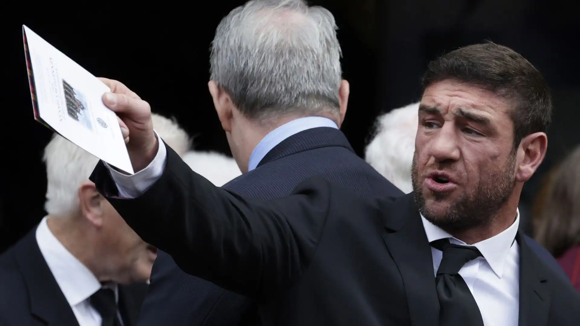 Grande commozione a Edimburgo per i funerali di Ken Buchanan