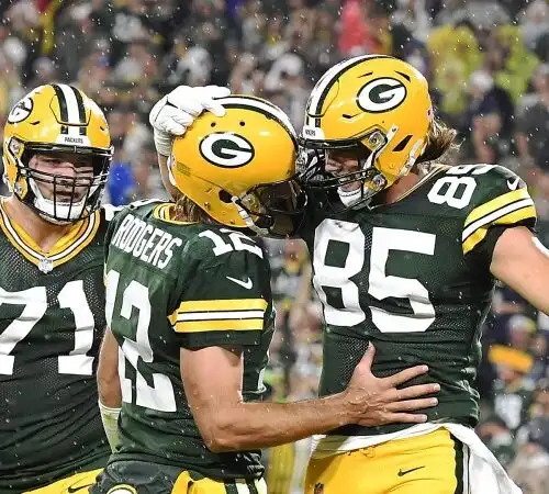 NFL, Aaron Rodgers regala il primo successo ai Packers