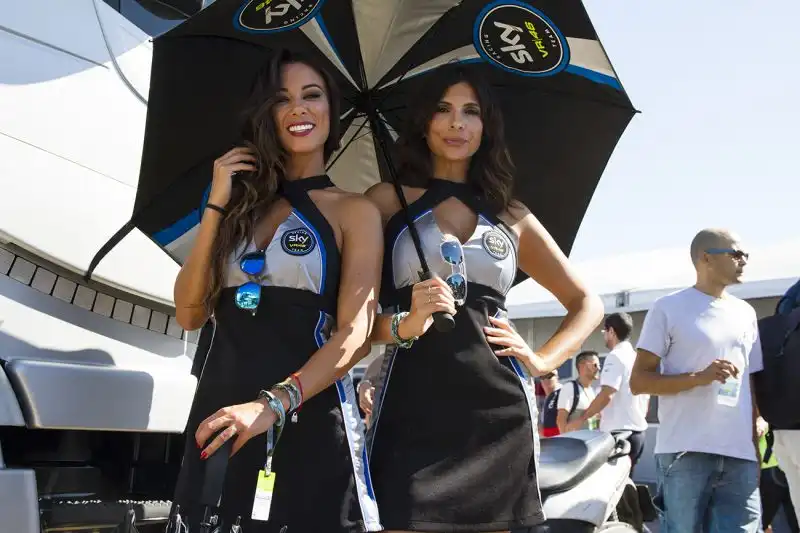 A Misano, per il Gran premio del Motomondiale, anche numerosissime modelle.