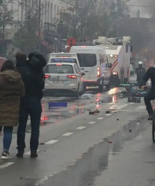 Guerriglia a Bruxelles dopo Belgio-Marocco: le immagini della devastazione