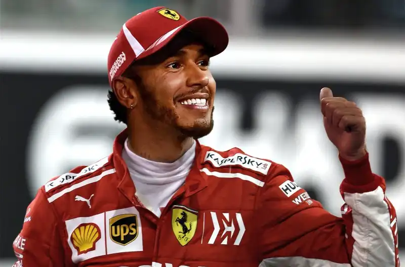 Hamilton sbarca in Ferrari: accordo raggiunto, a breve l’annuncio