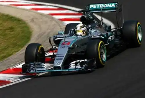 Monza, subito dominio Mercedes