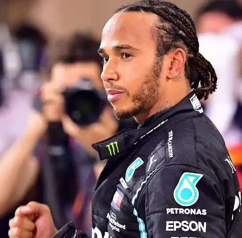 Lewis Hamilton: “Da solo contro le Red Bull? Non vedo l’ora”
