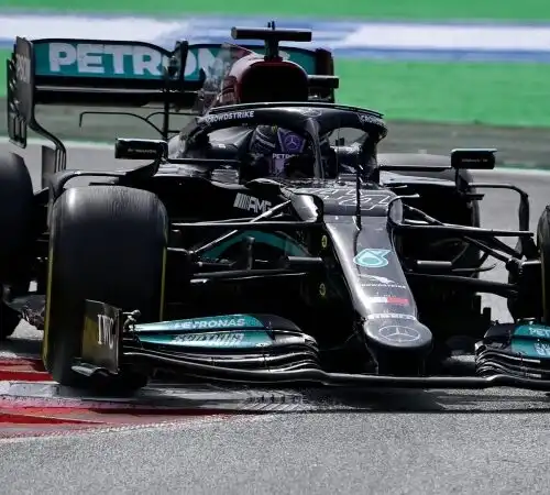 F1, Gp Spagna: Hamilton doma Verstappen. Splendido Leclerc
