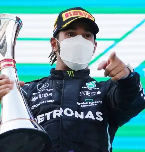 Lewis Hamilton – Mercedes, il matrimonio continua: c’è l’annuncio