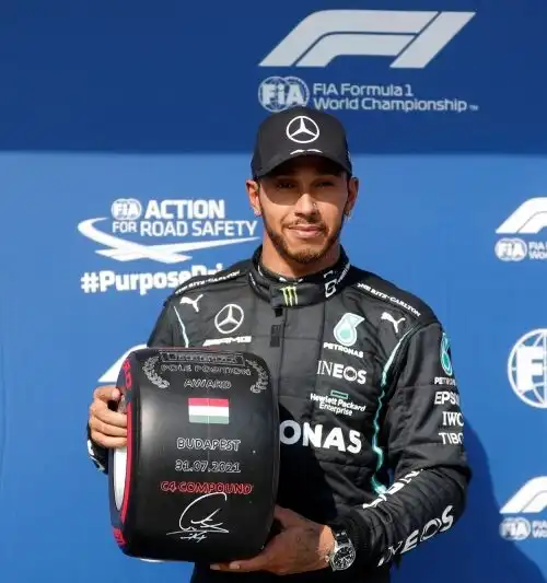 F1, Lewis Hamilton ringrazia chi lo fischia