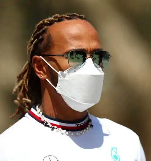 F1, Lewis Hamilton fa i complimenti alla FIA