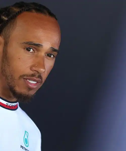 Mercedes: il sedile fa ammattire Lewis Hamilton